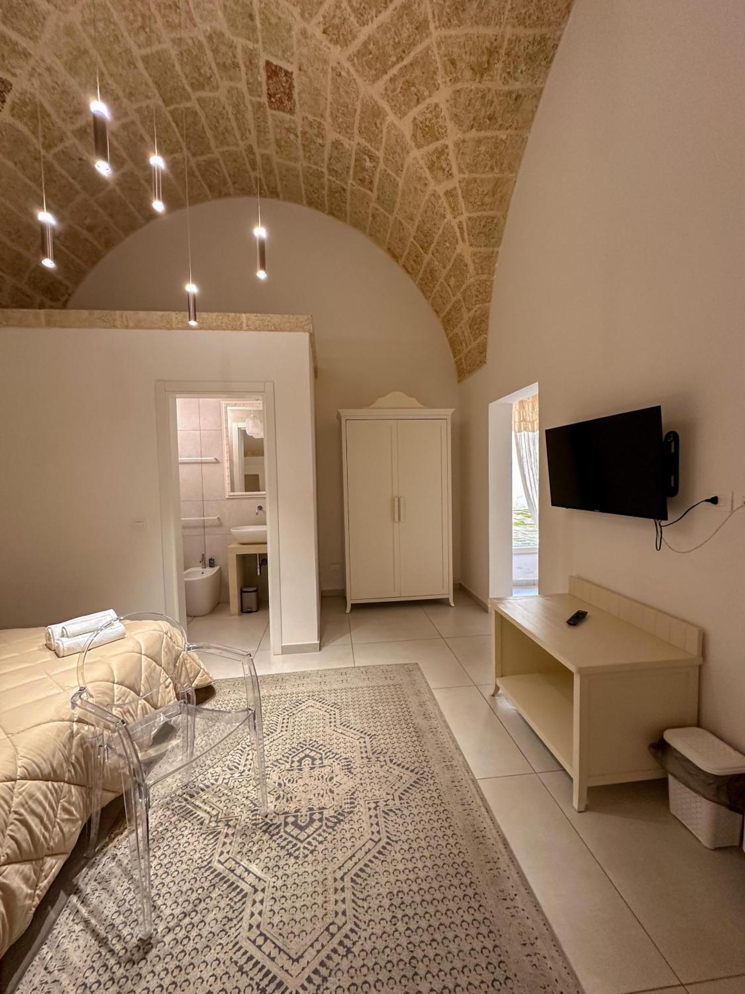 Palazzo Alma Luxury Rooms Casarano Dış mekan fotoğraf