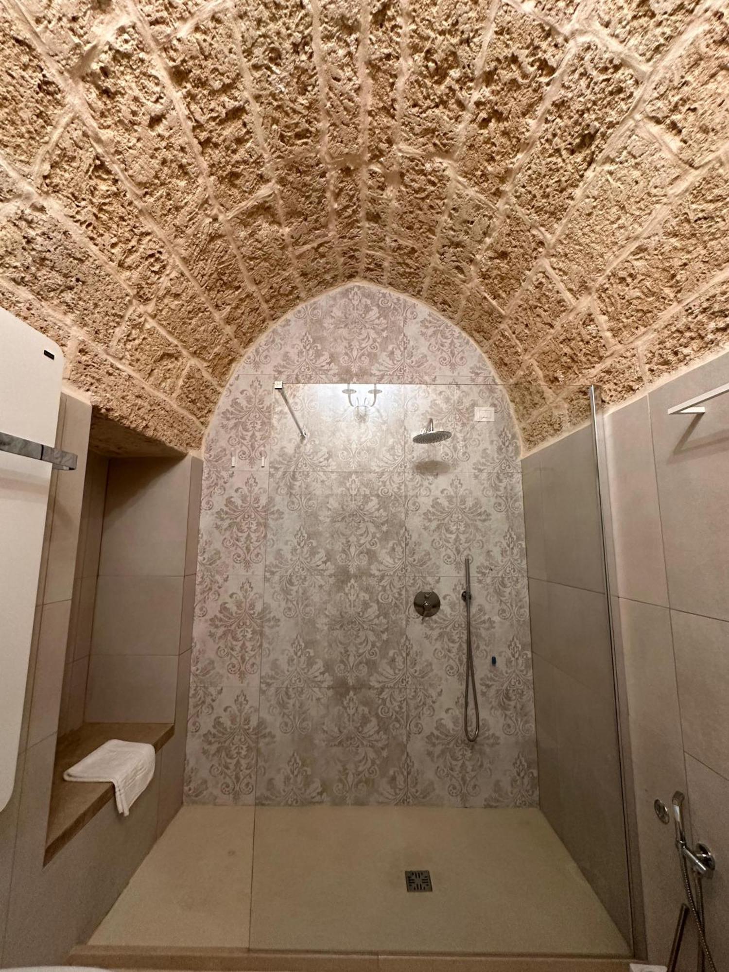Palazzo Alma Luxury Rooms Casarano Dış mekan fotoğraf